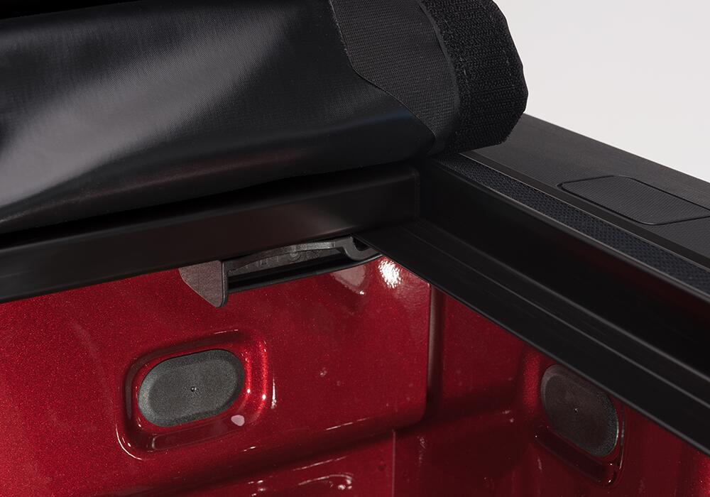 Pro X15 Tonneau Cover Black 2022-2026 Nissan Frontier Truxedo-4