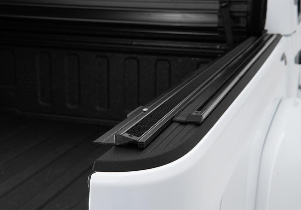 Sentry CT Tonneau Cover Black 2020-2025 Jeep Gladiator with or without Trail Rail System Truxedo-9