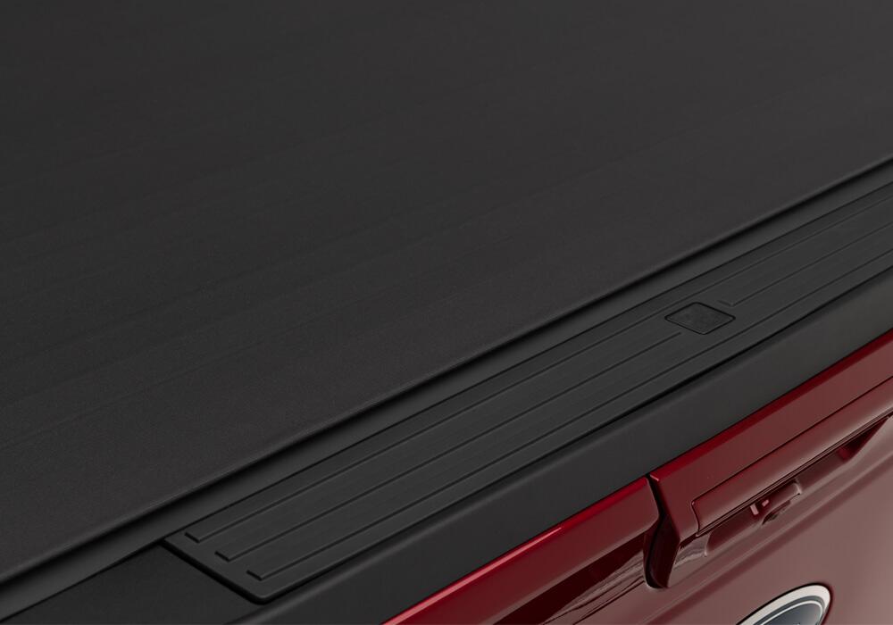 Sentry CT Tonneau Cover Black 2022-2026 Nissan Frontier Truxedo-5