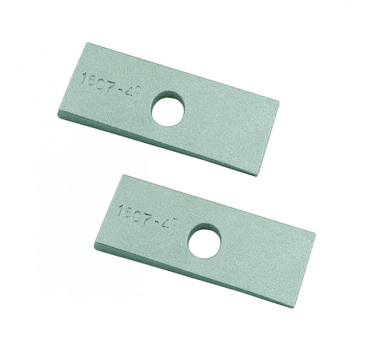 Traction Bar Wedge Sets 4 Degree Traction bar wedge set with 4 degree shim angle, aluminum Mr Gasket