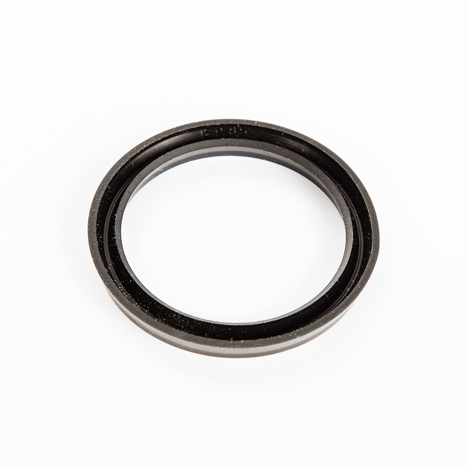 Spindle Seal Dana 30 1972-1986 Jeep CJ 1987-1995 Wrangler YJ And 1997-2006 Wrangler TJ / Lj OMIX-1