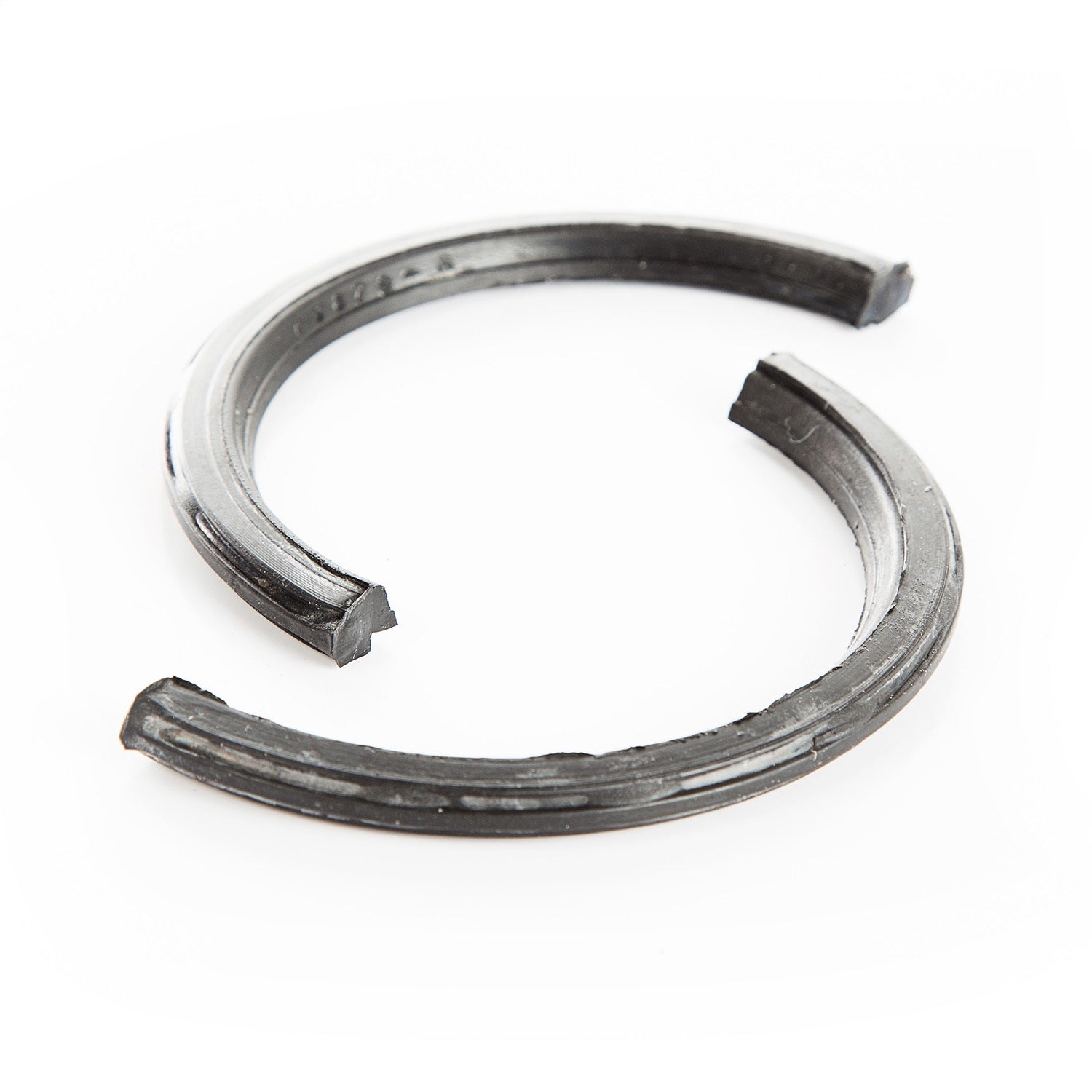 Main Crankshaft Seal Rear Replaces O.E. Pn 4412475 1974-1983 CJ5 1974-1975 CJ6 1976-1986 CJ7 1981-1986 CJ8 Scrambler 1974-1983 Cherokee OMIX-1