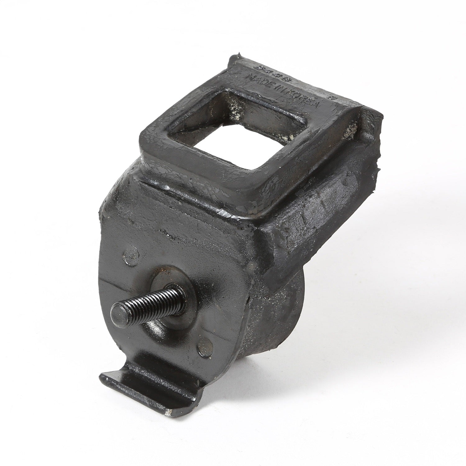Engine Mount 1980-1983 CJ5 1980-1986 CJ7 And 1981-1986 CJ8 Scrambler OMIX
