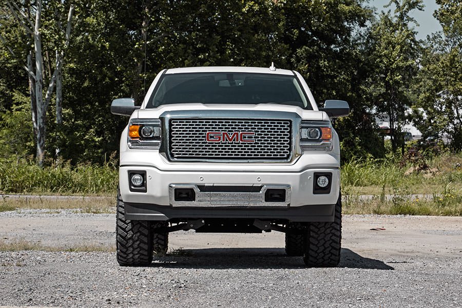 Rough Country 7 Inch GMC Suspension Lift Kit 14-18 Sierra 1500 Denal 4WD w/MagneRide Steel Rough Country