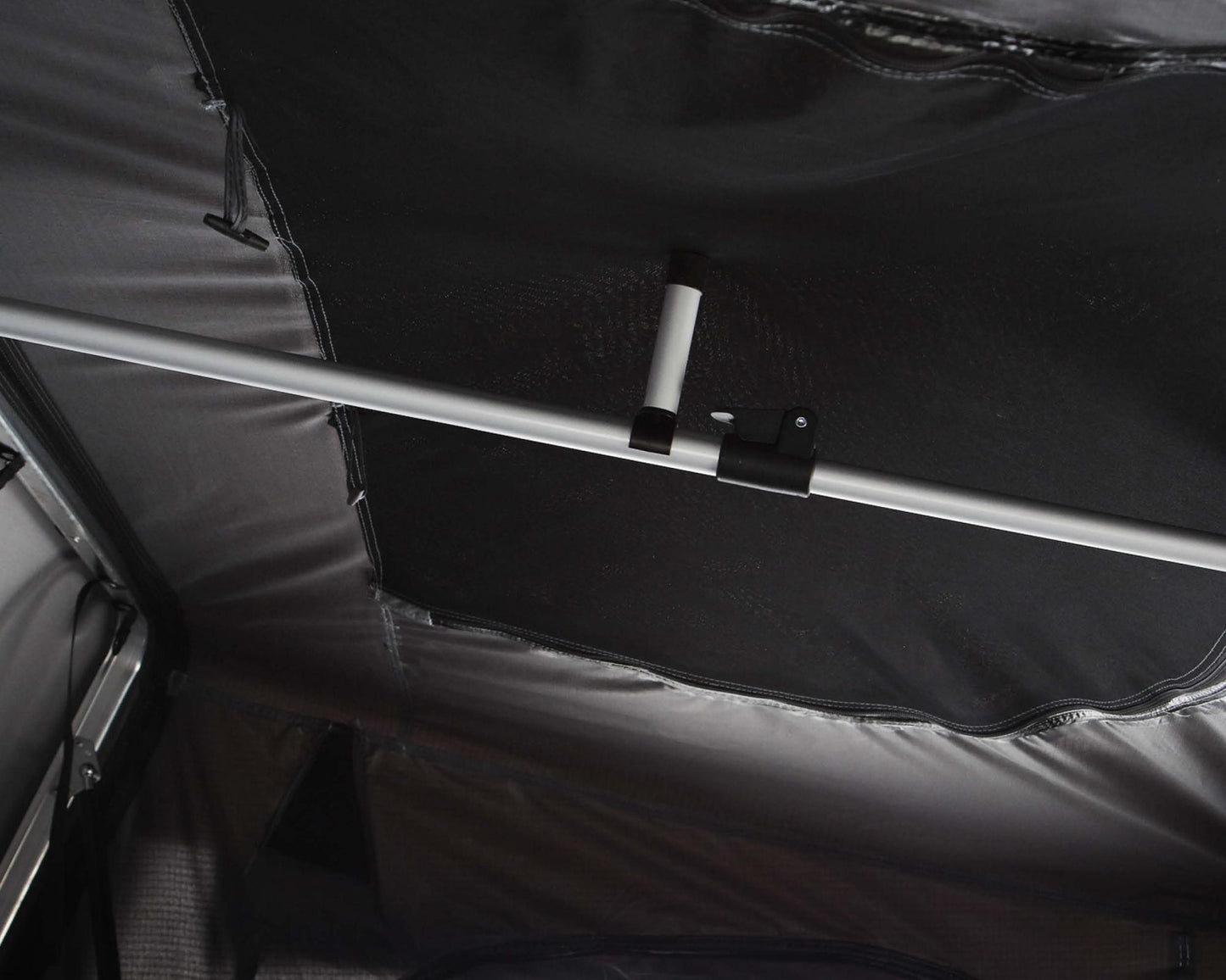 Overland Vehicle Systems 18089901 Bushveld hard shell roof top tent Overland Vehicle Systems