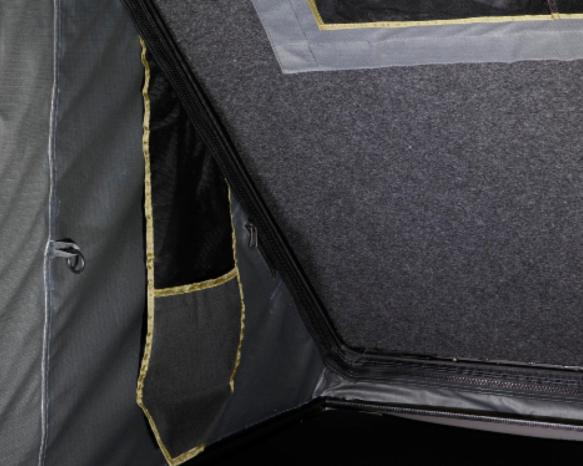 Overland Vehicle Systems 18099901 Mamba 3 Roof Top Tent - Clam Shell Roof Top Tent Overland Vehicle Systems