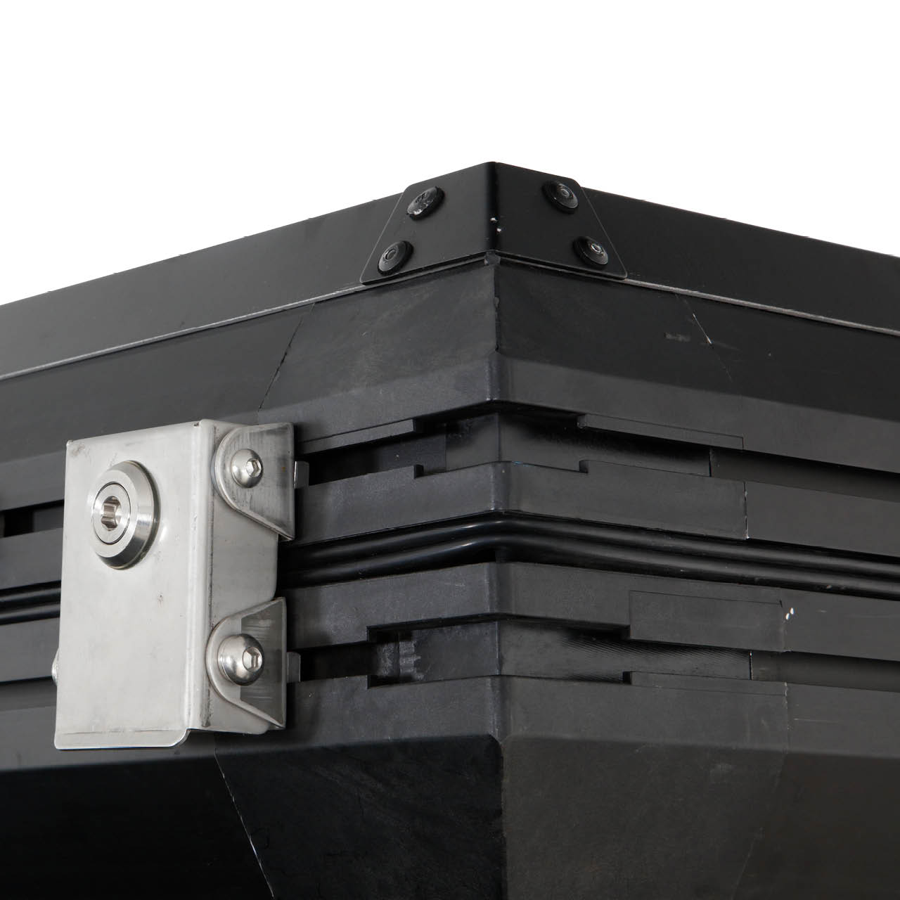 Overland Vehicle Systems Aluminum Clam Shell Roof Top Tent Sidewinder Side Opening Overland Vehicle Systems