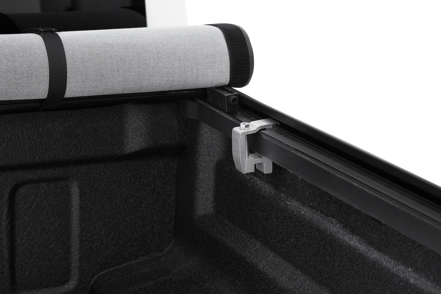 EZ-Roll Soft Tonneau Cover For Jeep 2020-2024 Gladiator Black Diamond Tailgate Spoiler Not Included Bestop-2