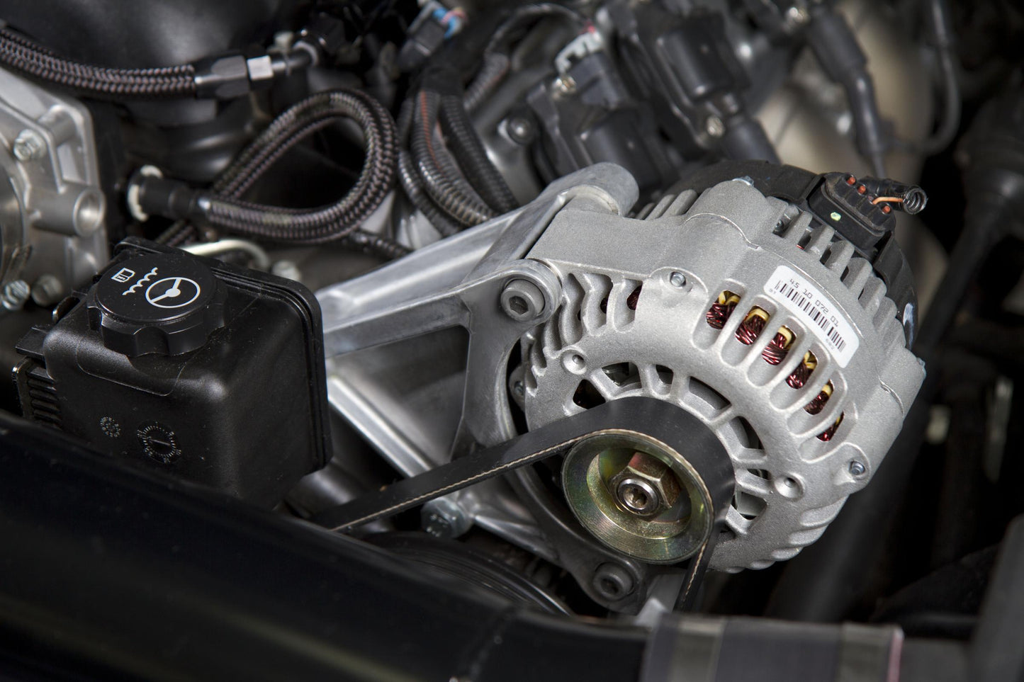 LS/LT High-Mount Accessory Drive Bracket Cast Driver's Side P/S & Alt Bracket for Applications Without A/C or Using Factory A/C Bracket Holley-2