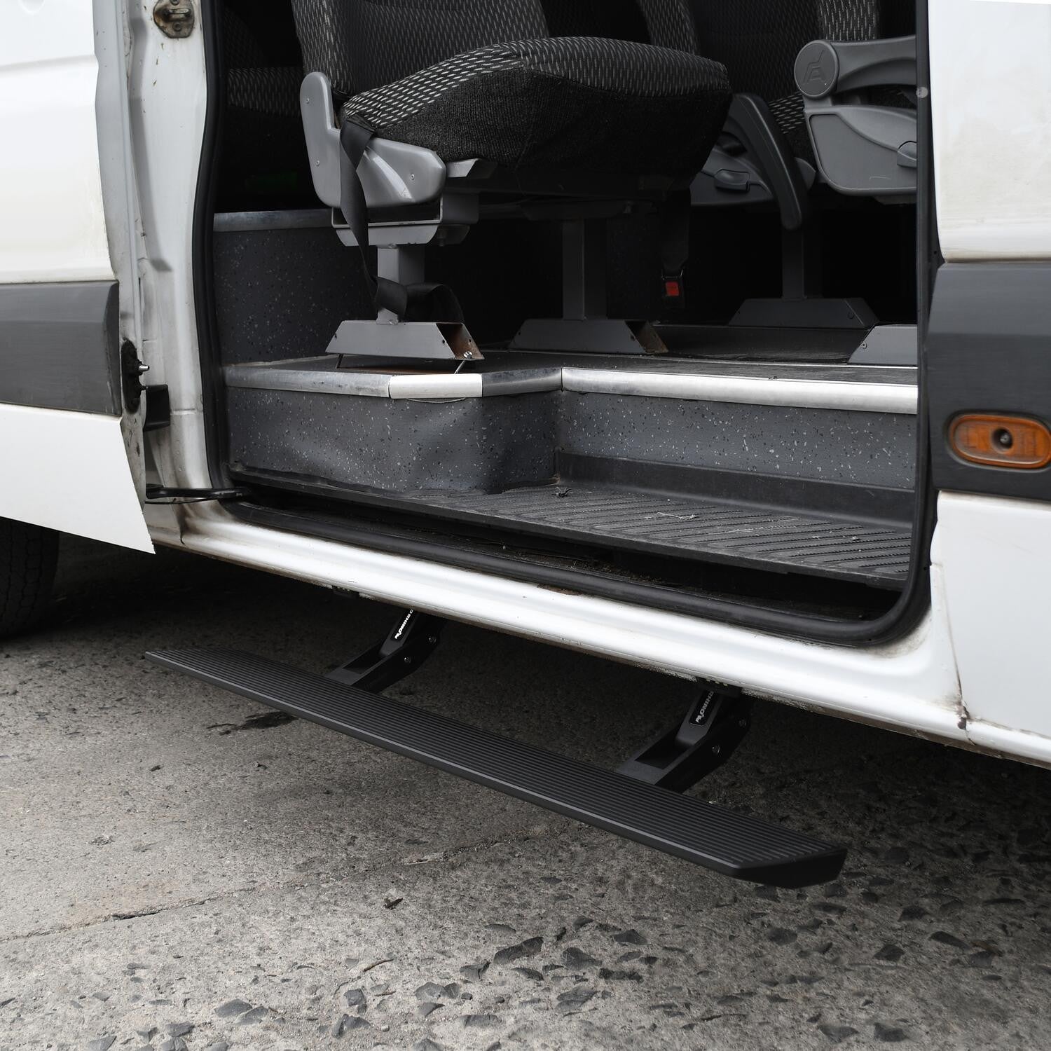 RealTruck VoltStep Electric Running Board Kit Textured Black 2013-2018 Mercedes-Benz Sprinter 2500/3500 Go Rhino-4