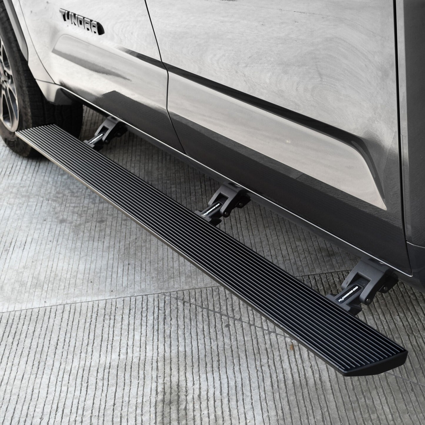 RealTruck VoltStep Electric Running Board Kit Textured Black 2022-2026 Toyota Tundra 4 Door Go Rhino-3