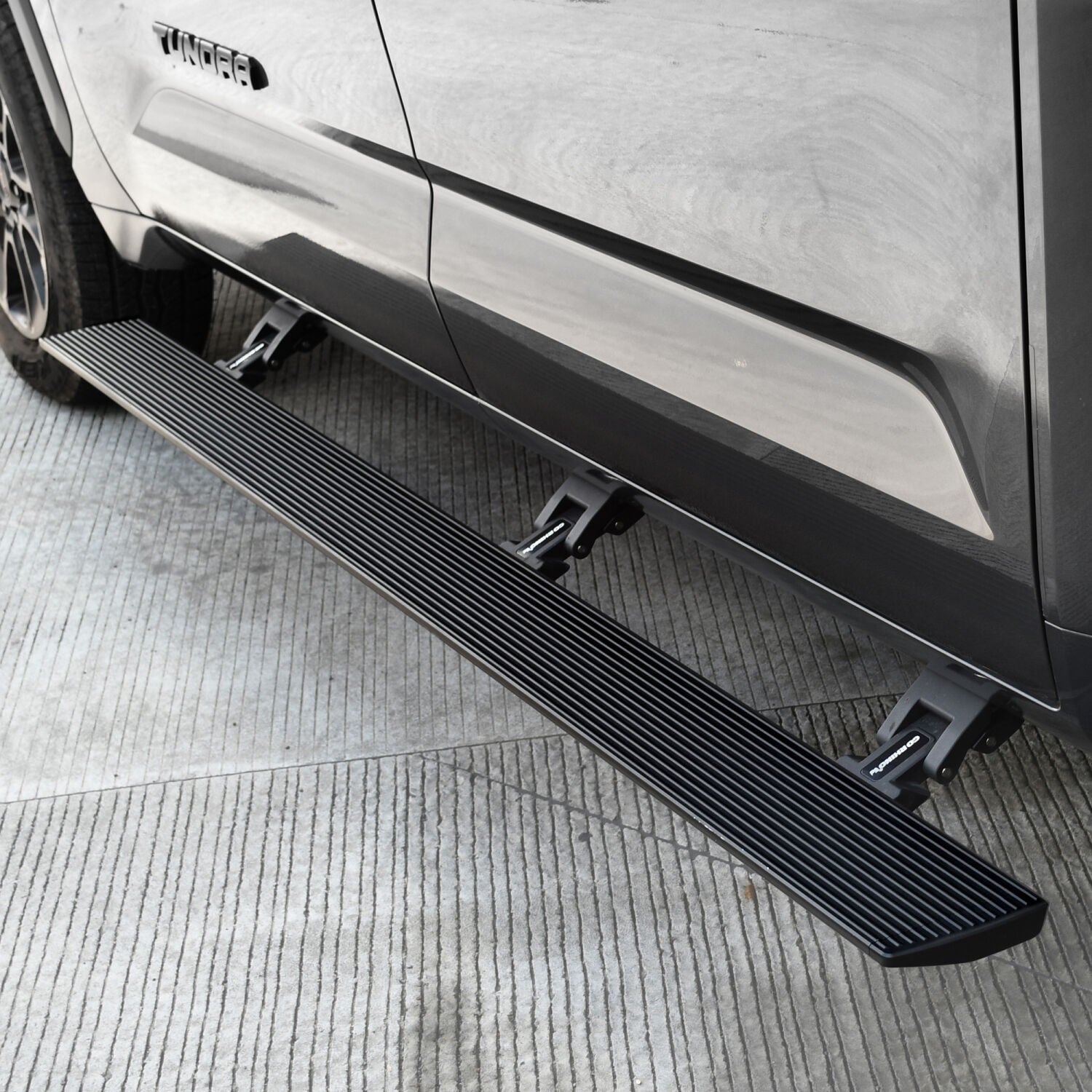 RealTruck VoltStep Electric Running Board Kit Textured Black 2022-2026 Toyota Tundra 4 Door Go Rhino-3