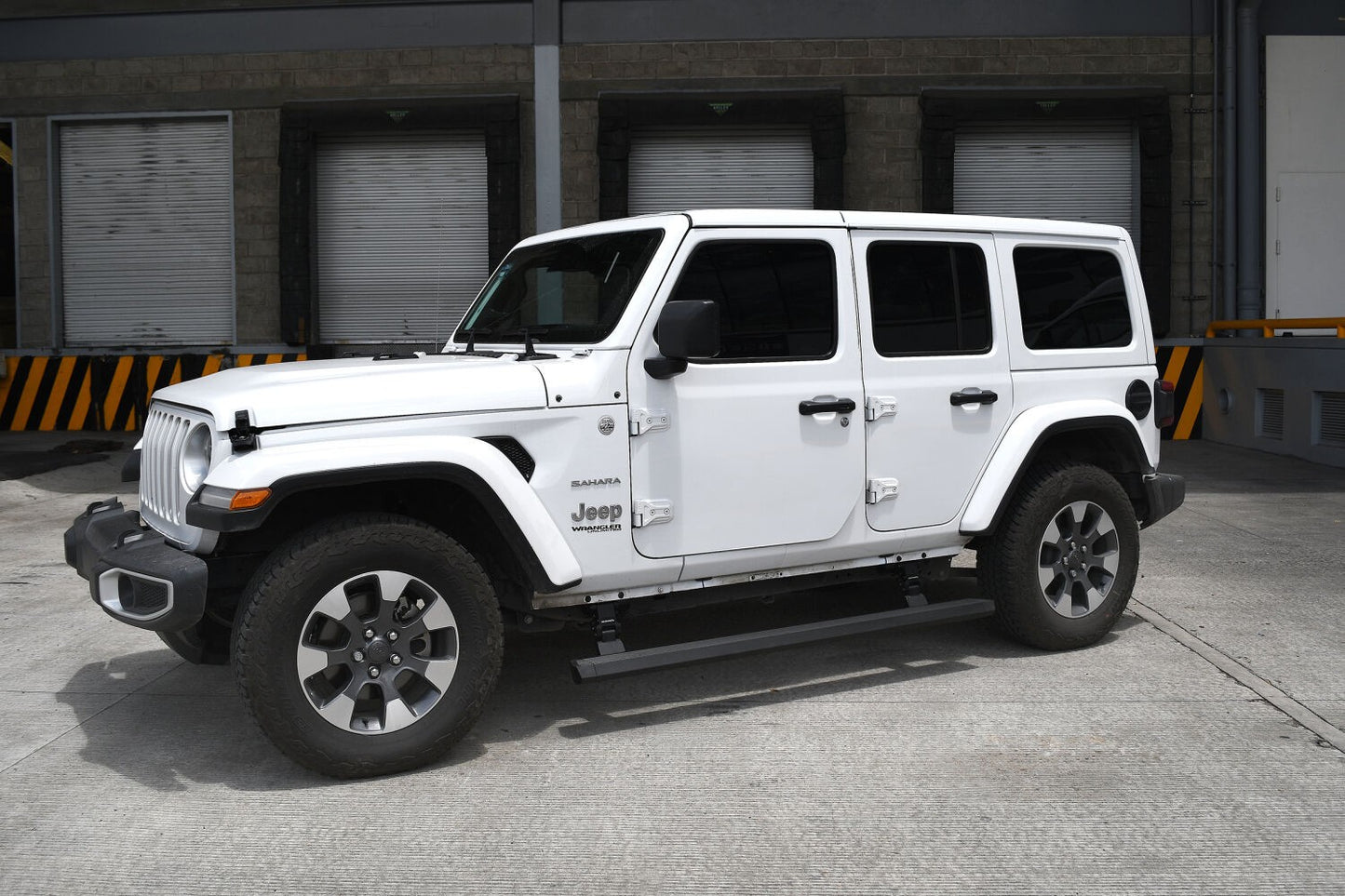 RealTruck VoltStep Electric Running Board Kit Textured Black 2018-2026 Jeep Wrangler Go Rhino-9