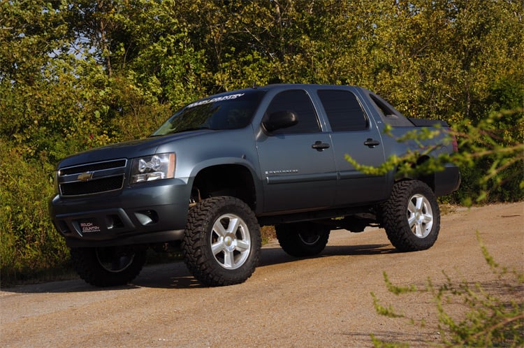 7.5 Inch Lift Kit N3 Struts Chevy Avalanche 2WD/4WD (2007-2013) Rough Country-1