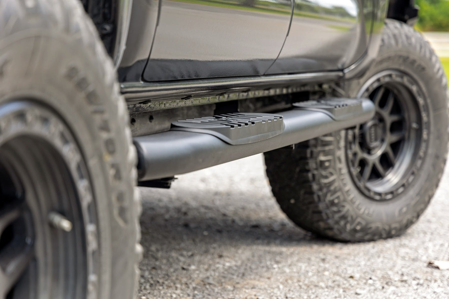Oval Nerf Step Double Cab Black Toyota Tacoma 2WD/4WD (2005-2023) Rough Country-5