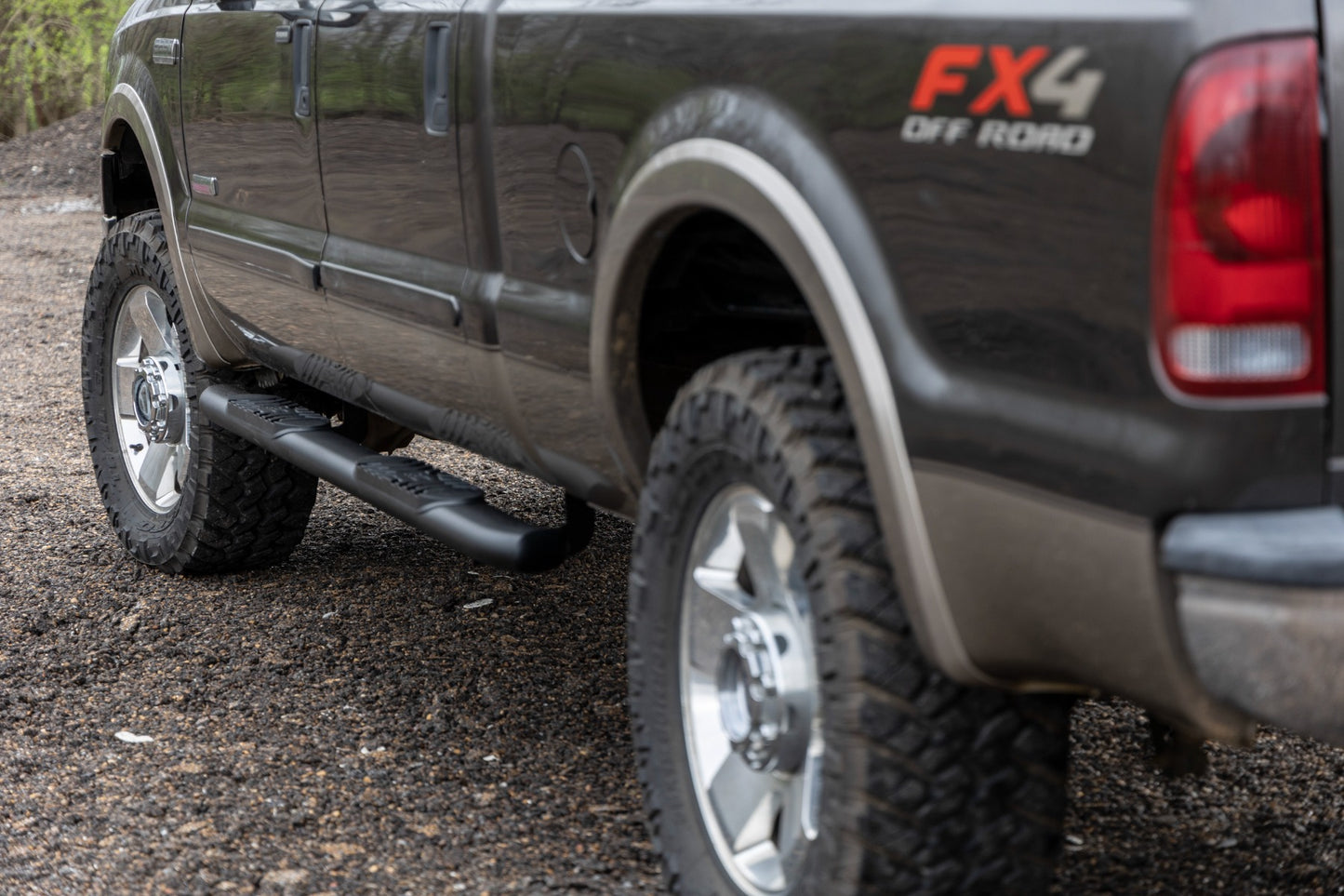 Oval Nerf Step Crew Cab Black Ford F-250/F-350 Super Duty (99-16) Rough Country-4
