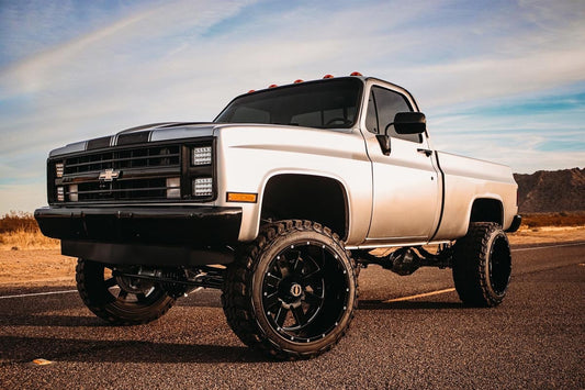 6 Inch Lift Kit 56 Inch Rear Springs Chevy/GMC C10/K10 Truck & SUV/K5 Blazer (77-87) Rough Country-1