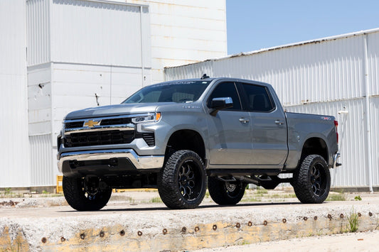6 Inch Lift Kit M1 Struts/M1 Chevy Silverado 1500 4WD (2019-2024) Rough Country-1