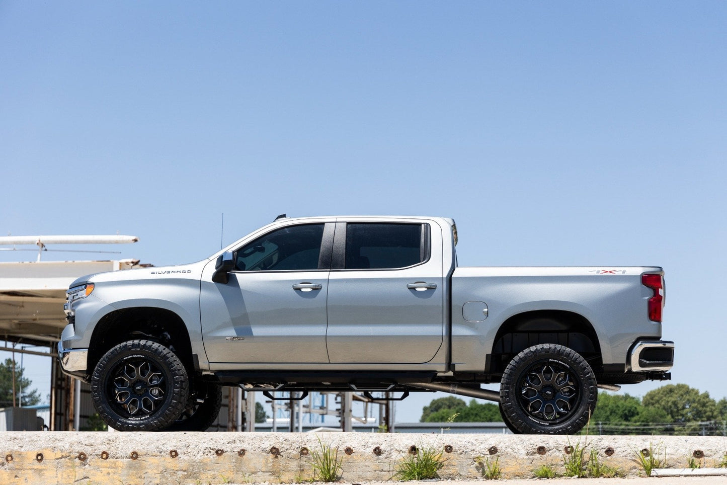 6 Inch Lift Kit M1 Struts/M1 Chevy Silverado 1500 4WD (2019-2024) Rough Country-4