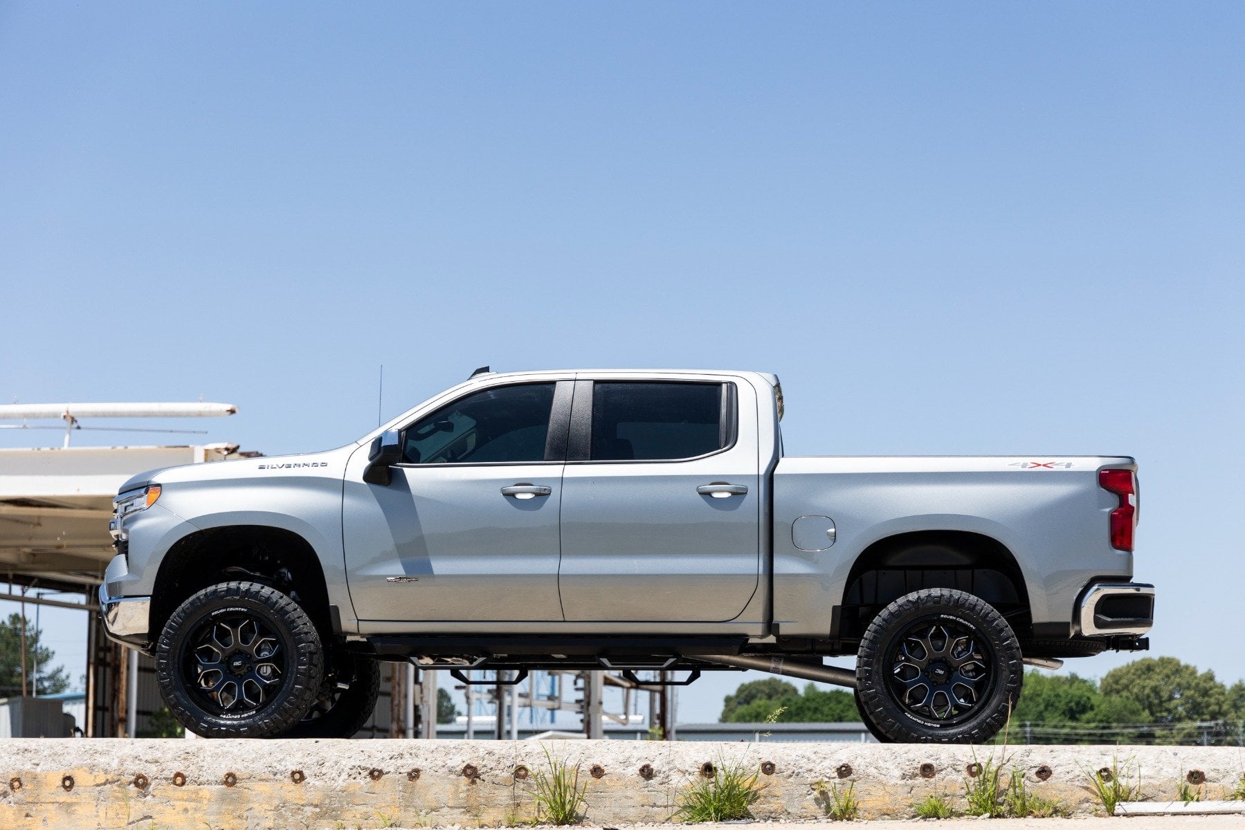 6 Inch Lift Kit M1 Struts/M1 Chevy Silverado 1500 4WD (2019-2024) Rough Country-4