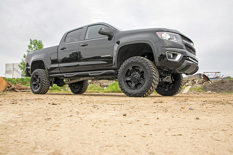 4.0 Inch GM Suspension Lift Kit Lifted Struts and V2 Shocks For 15-21 Canyon/Colorado 2WD/4WD Rough Country-1
