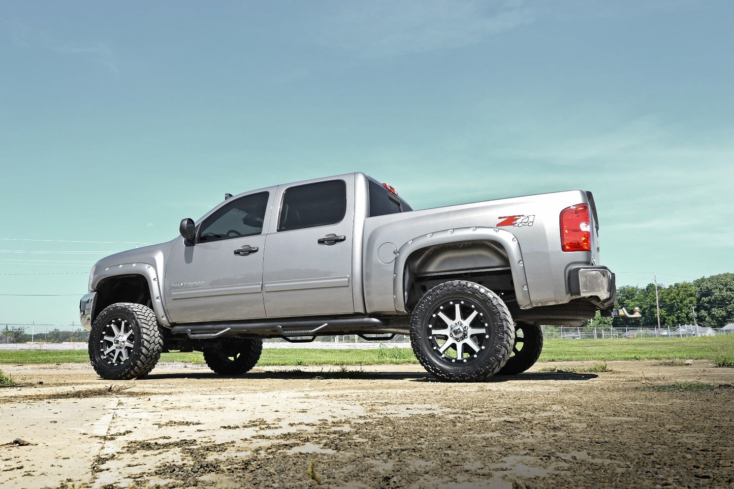 6 Inch Lift Kit M1 Struts/M1 Silverado/Sierra 1500 4WD (07-13) Rough Country-2