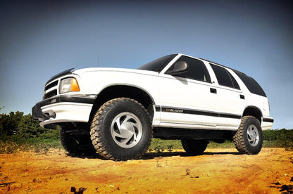 2.5 Inch Lift Kit Chevy/GMC Blazer/S15 Jimmy/Sonoma 4WD Rough Country-3