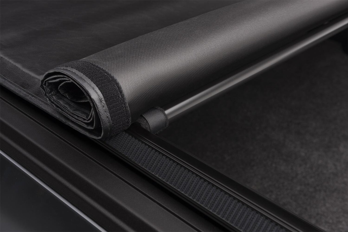 TruXport Tonneau Cover Black 1997-2003 (2004 Heritage) Ford F-150 6 Foot 6 Inch Bed Truxedo-5