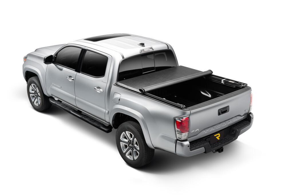 TruXport Tonneau Cover Black 2022-2026 Toyota Tundra 5 Foot 7 Inch Bed Truxedo-1