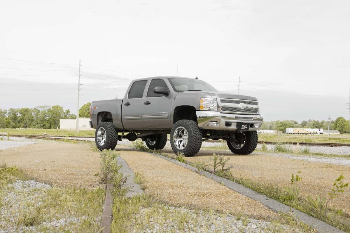 7.5 Inch Lift Kit M1 Struts/M1 Silverado/Sierra 1500 4WD (07-13) Rough Country-3