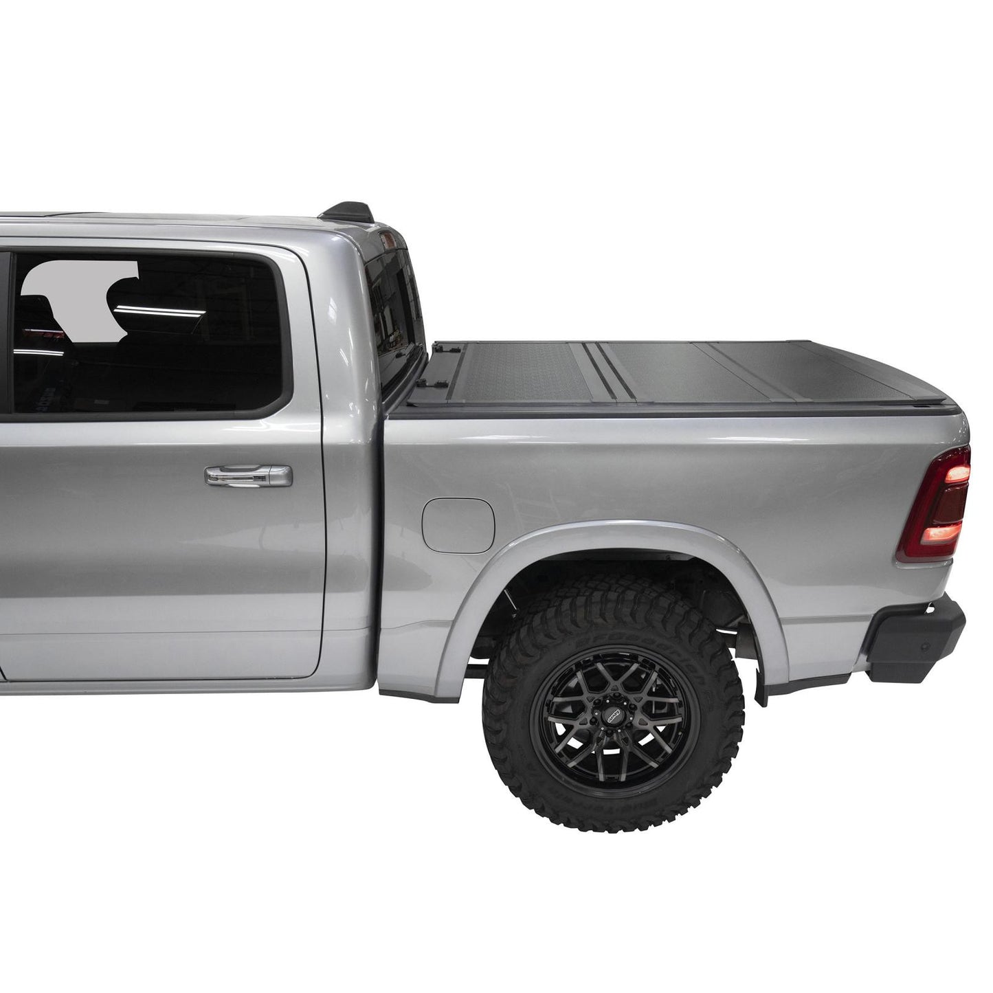 Bed Guard Folding Tonneau Cover 2017-2022 Ram 1500 Smittybilt-5