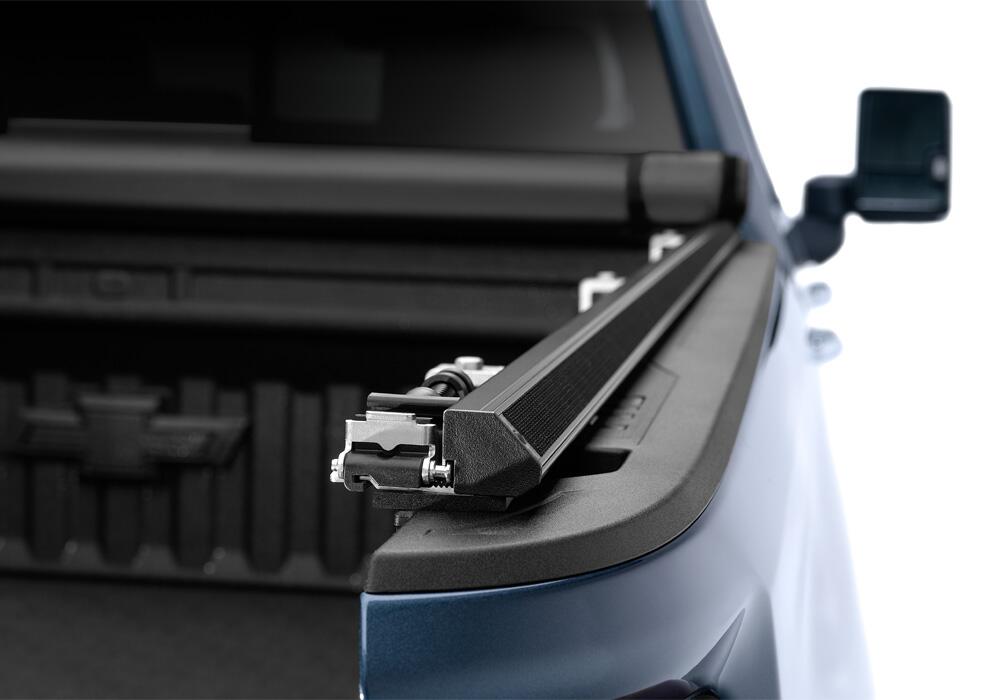 TruXport Tonneau Cover Black 2020-2027 Silverado/Sierra 2500 HD/3500 HD 6 Foot 9 Inch Bed Truxedo-3