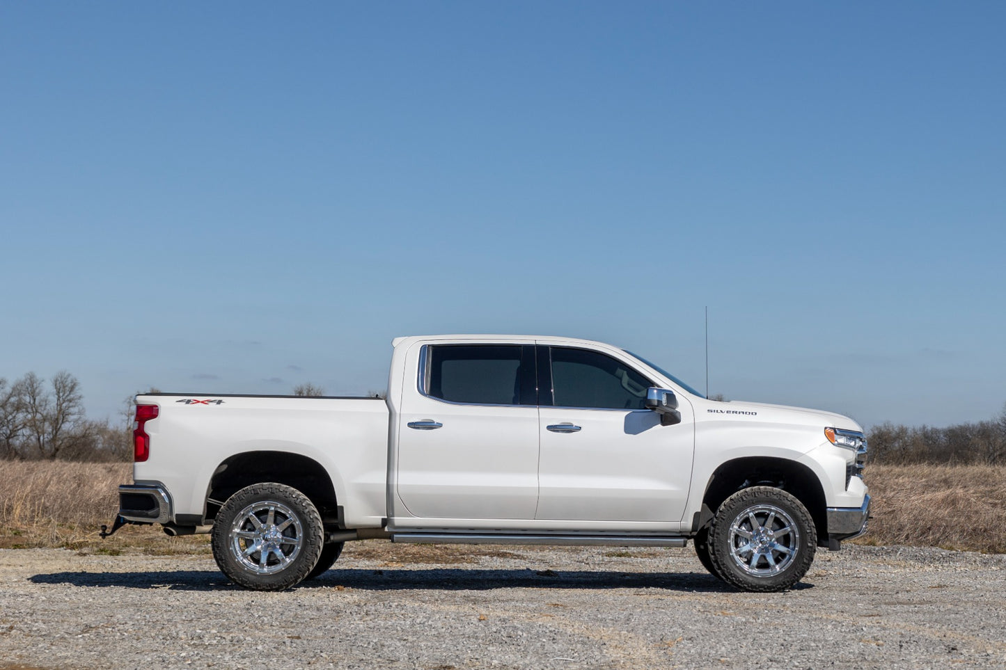 3.5 Inch Lift Kit N3 Struts Rear Mono Leaf Red Chevy Silverado 1500 (25-26) Rough Country-3