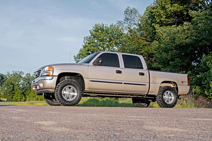 1.5-2 Inch Lift Kit V2 Silverado/Sierra 1500 4WD (1999-2006 & Classic) Rough Country-2