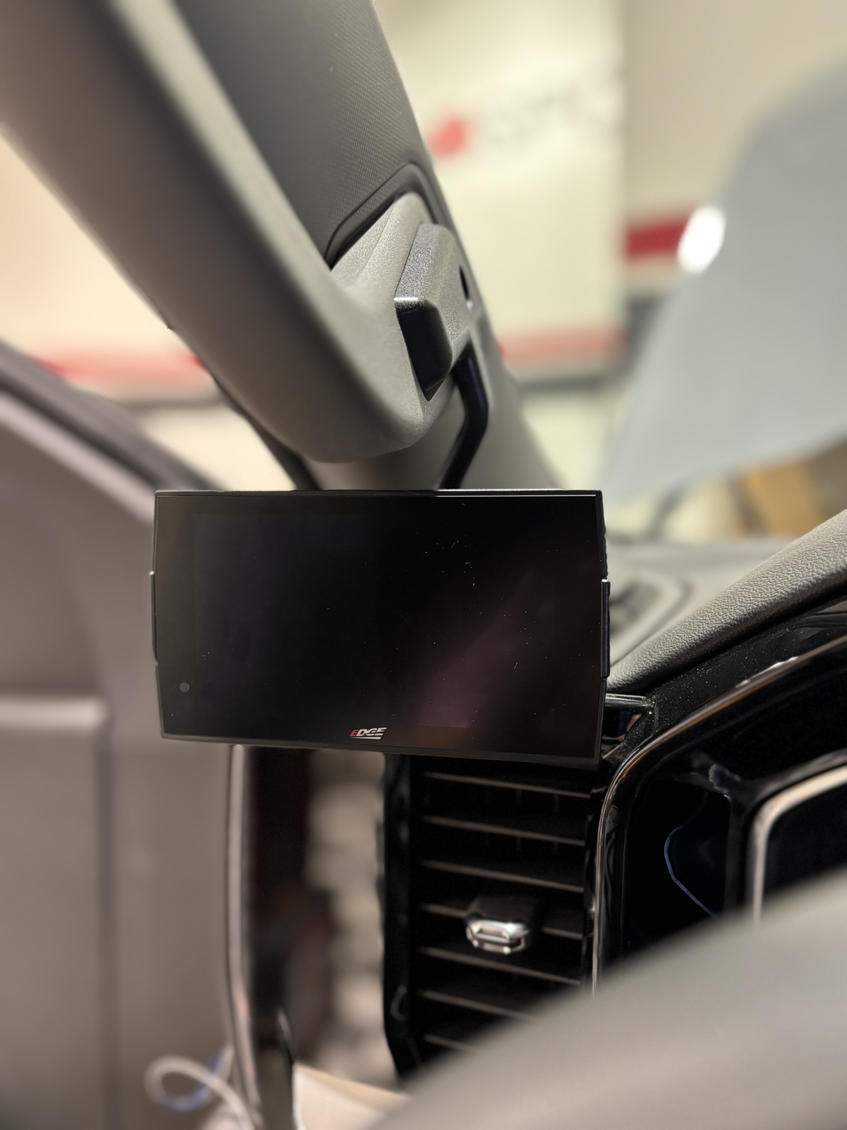A-Pillar Display Mount 2024-2025 Silverado/Sierra 2500/3500 and 2022.5-2025 GM 1500 Refresh Edge Products-1