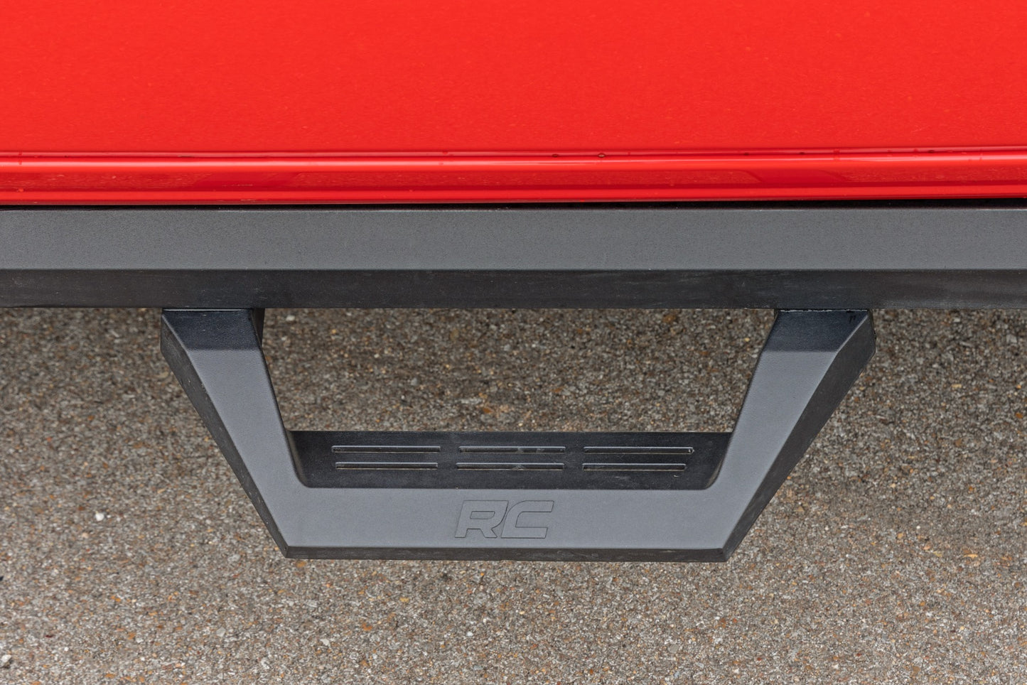 SRX2 Adj Aluminum Step Crew Cab Ram 1500 (19-26)/1500 TRX (21-24) Rough Country-5