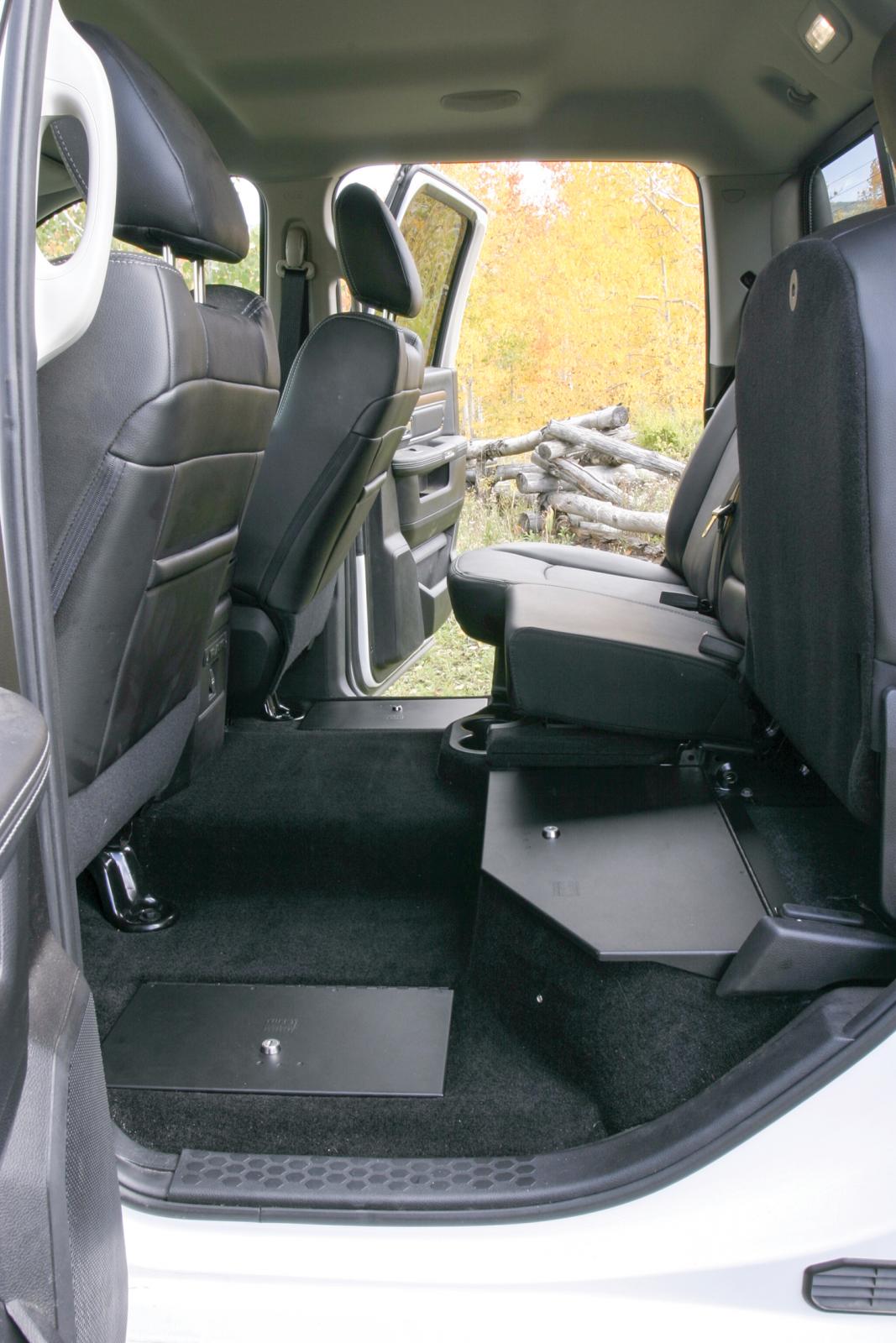 In-Floor Locking Cargo Lid 09-25 Ram 1500/2500/3500 Crew Cab Exc.Mega Cab Black Products Tuffy Security-1