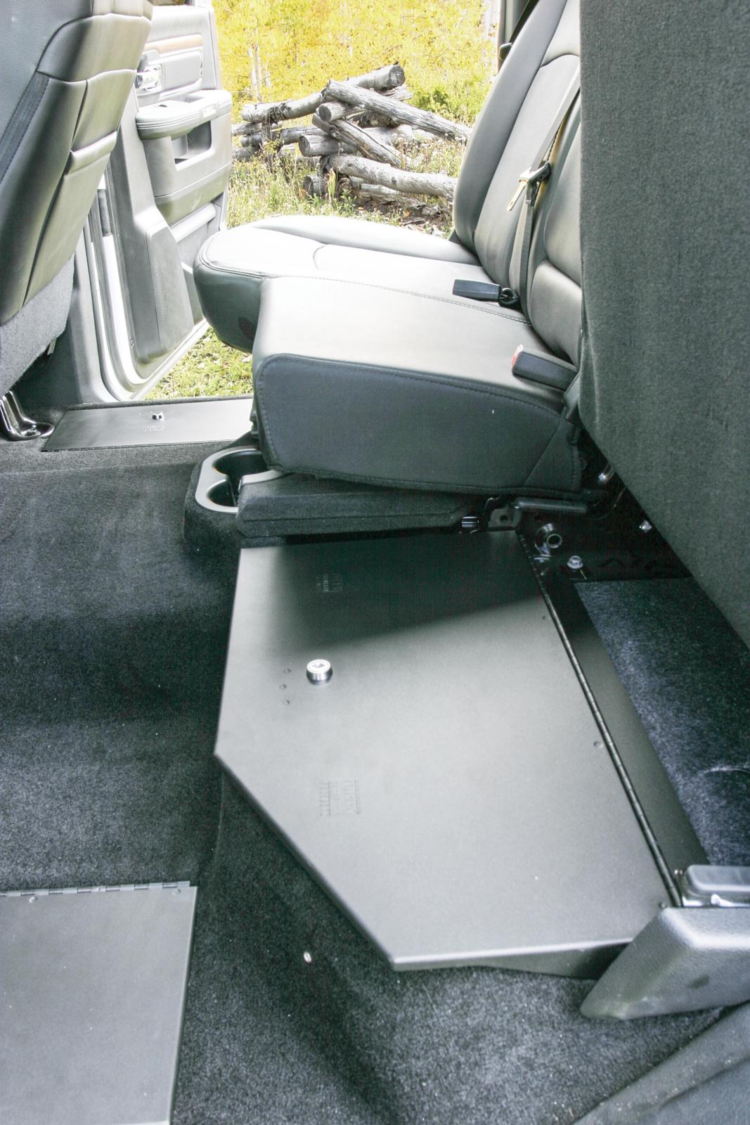 Rear Underseat Locking Lid 09-10 Ram 1500 11-22 1500 19 1500 Classic 10-22 2500/3500 Extended Crew Cab Black Products Tuffy Security