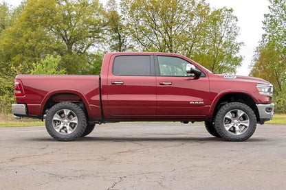 3.5 Inch Lift Kit M1 Struts/M1 Ram 1500 2WD/4WD (2019-2026) Rough Country-2
