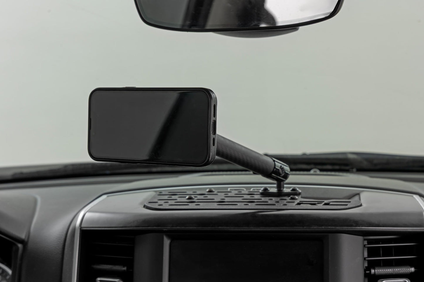 Dash Mount 8 Inch Mag Safe Mount Kit 12in Screen Ram 1500 2WD/4WD (19-26) Rough Country-1