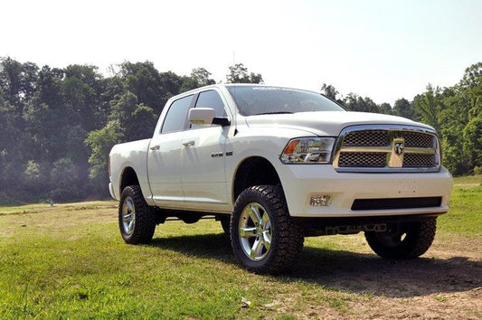 4 Inch Lift Kit M1 Struts Ram 1500 4WD (2012-2018 & Classic) Rough Country-1