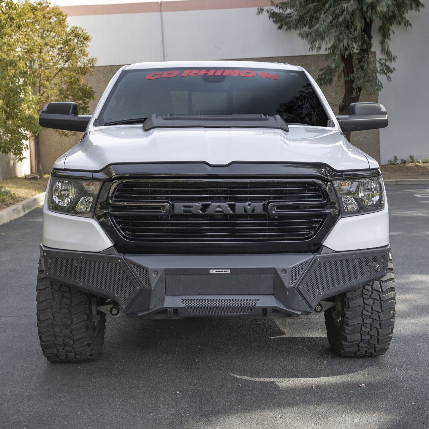 Element Front Bumper with Power Actuated Hide Away Light Bar Mount Textured Black 2019-2024 Ram 1500 Go Rhino-10
