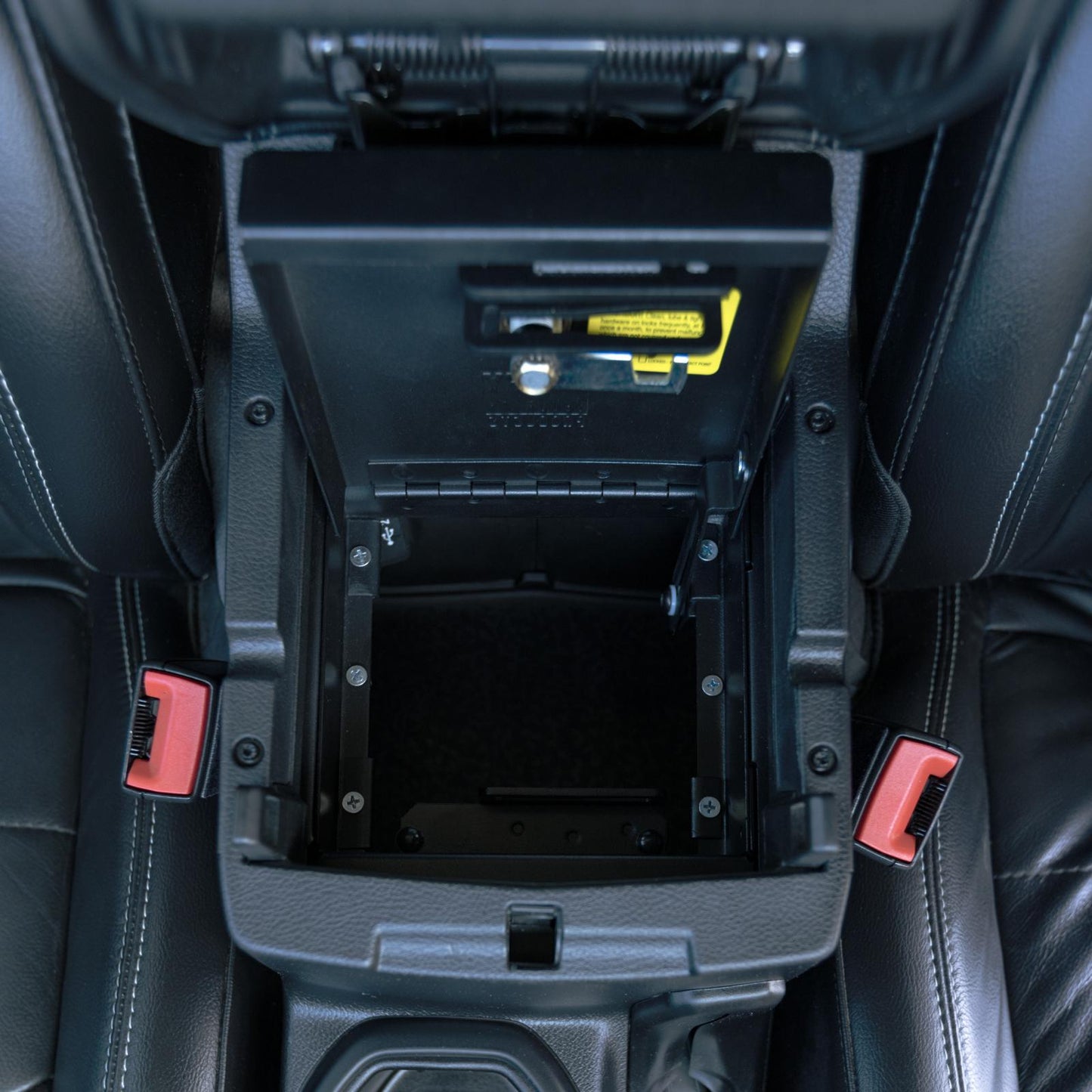 Console Safe - 20-23 Gladiator / 18-23 Wrangler JL w/ Factory Console Black Products Tuffy Security-1