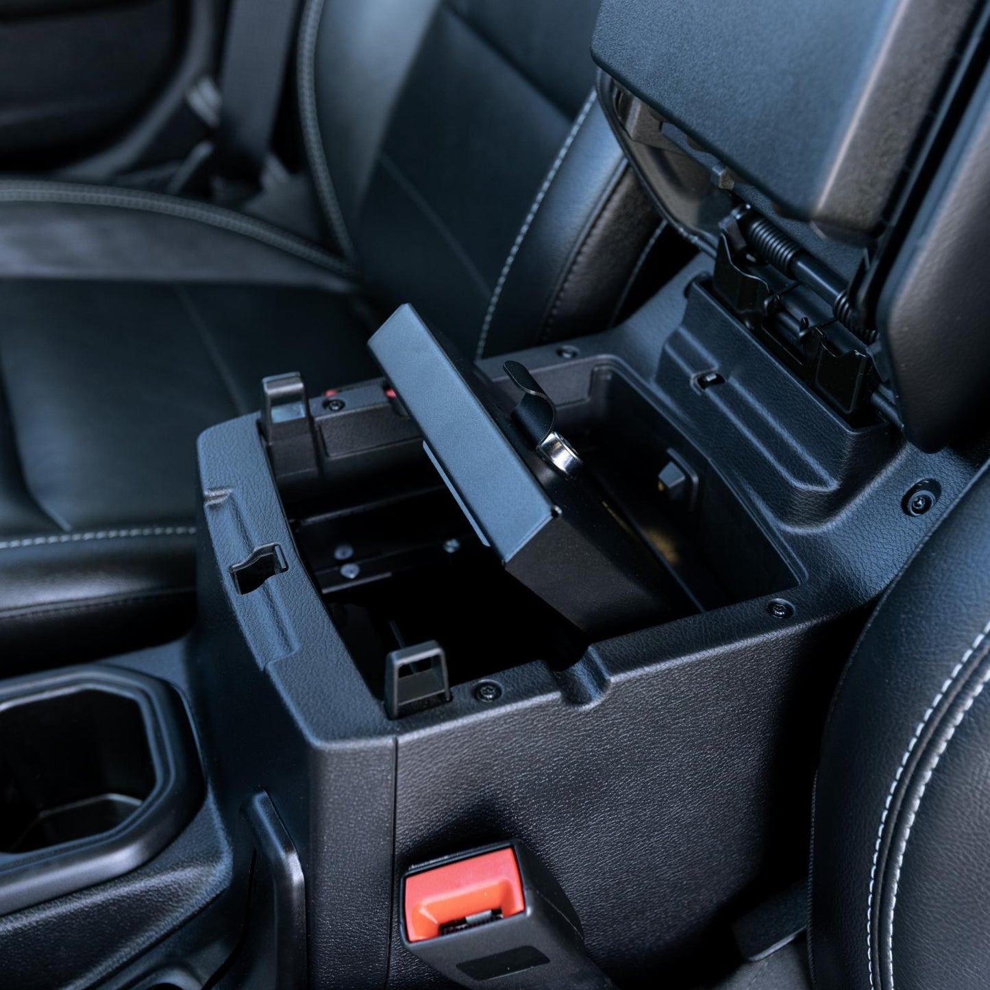 Console Safe - 20-23 Gladiator / 18-23 Wrangler JL w/ Factory Console Black Products Tuffy Security-3