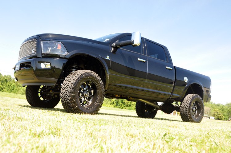Rough Country 5 Inch Suspension Lift Kit 11-12 Dodge Ram 3500/2500 Mega Cab Rough Country