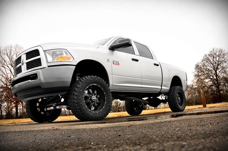 5 Inch Lift Kit V2 Standard Cab Ram 2500 Mega Cab (11-13)/3500 (11-12) 4WD Rough Country-1