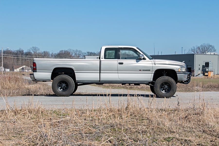 3 Inch Lift Kit V2 Ram 2500 4WD (1994-2002) Rough Country-2