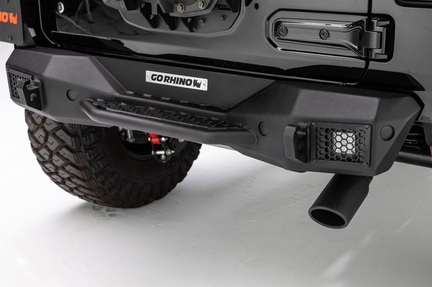 Rockline Rear Stubby Bumper Textured Black 2018-2026 Jeep Wrangler Go Rhino-4