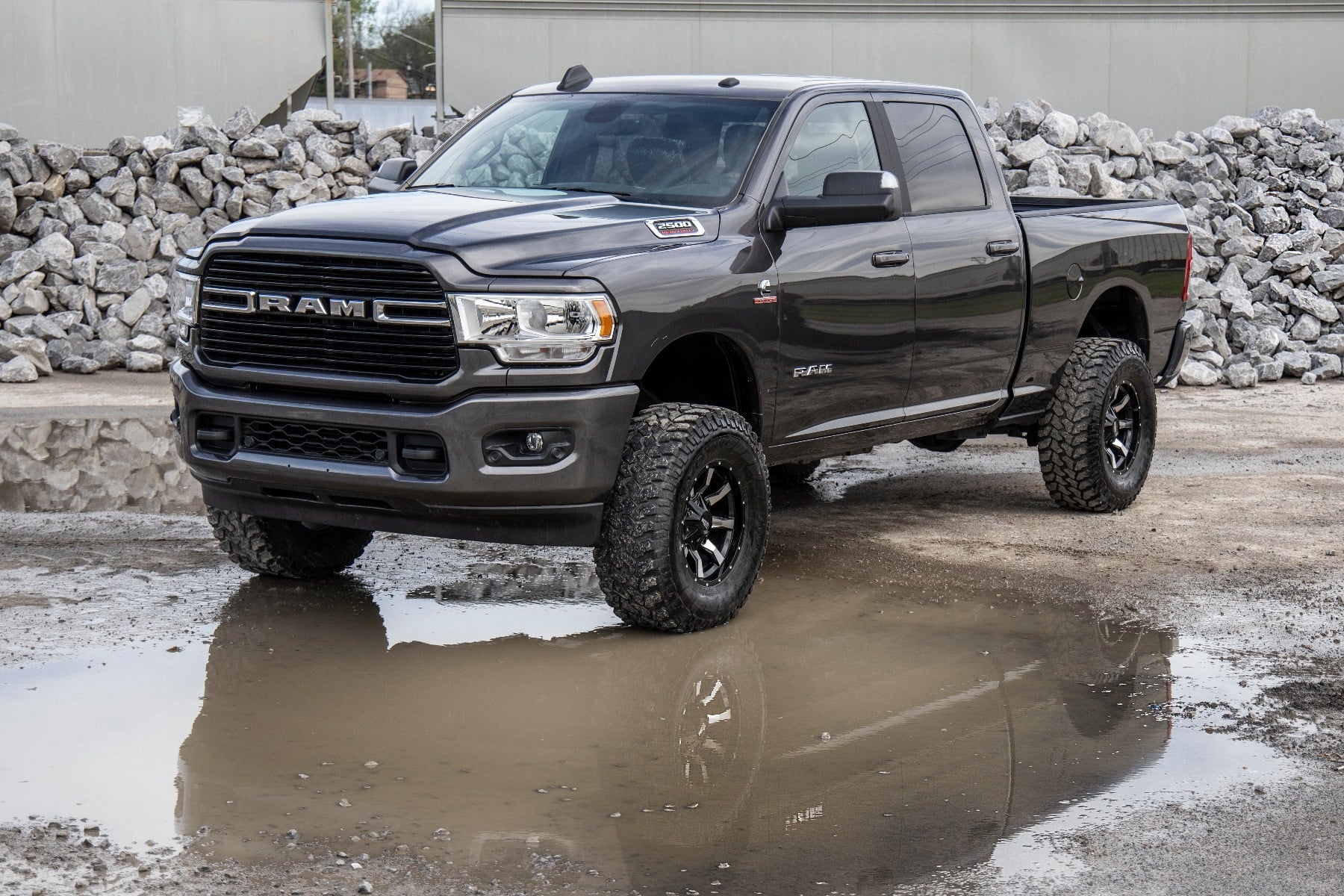 2.5 Inch Leveling Kit RR Coil V2 Ram 2500 (14-26)/3500 (13-26) Rough Country-5