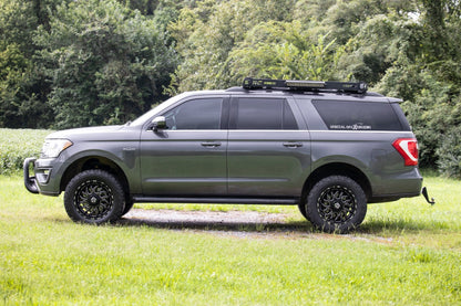 3 Inch Lift Kit UCA M1 Struts Ford Expedition 4WD (2018-2024) Rough Country-2